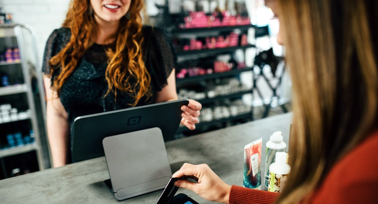La caisse connectée est non seulement pratique pour une gestion des stocks commune (magasin + site), mais elle peut devenir aussi un redoutable outil marketing.