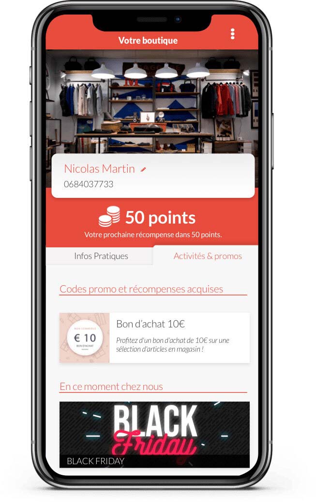 Téléphone portable sur lequel apparaît le message d’un commerçant informant son client du nombre de ses points fidélité (50 points).
