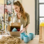 Femme faisant du shopping sur un site e-commerce Prestashop